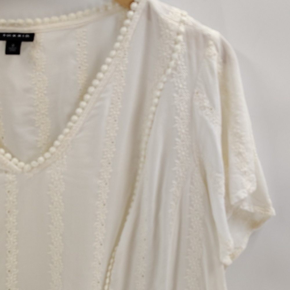 Torrid Ivory Eyelet Embroidered Blouse Size 0 Size 12 Short Sleeve - Picture 7 of 9
